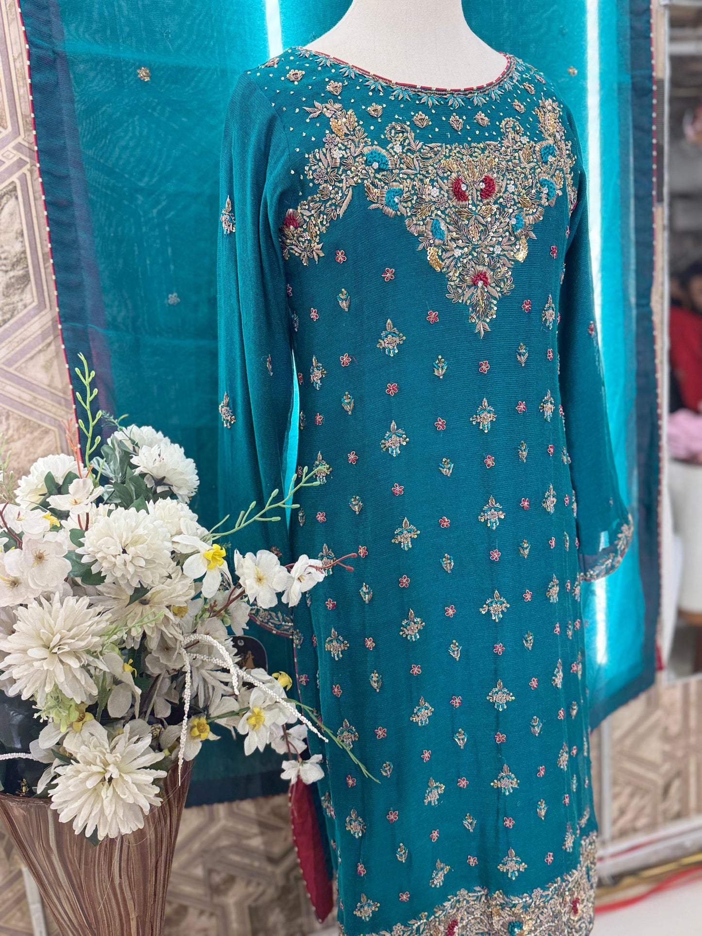 Emerald Elegance – A Khaadi Net Bridesmaid PartyWear Dress