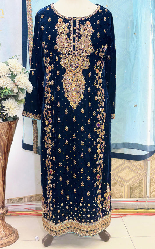 Regal Teal – A Velvet Bridesmaid Dress with Pure Zardozi