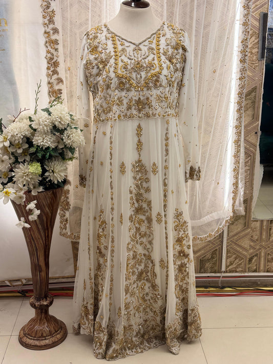 Pearl Whisper – A bridesmaid Dress with Pure Pearl Hand Embroidery