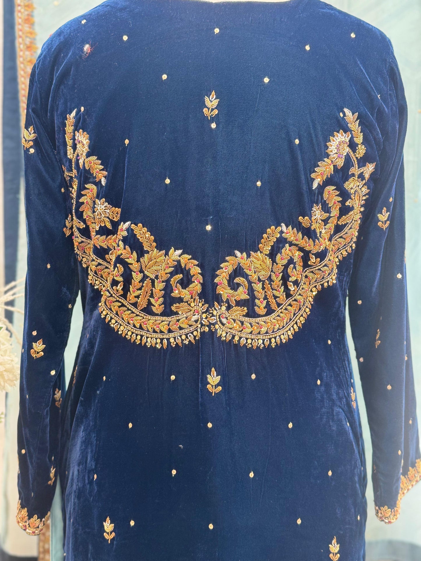 Regal Teal – A Velvet Bridesmaid Dress with Pure Zardozi