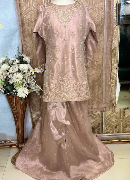 Rose Majesty – A Rose Goold Bridesmaid Dress